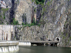 Barajul Vidraru